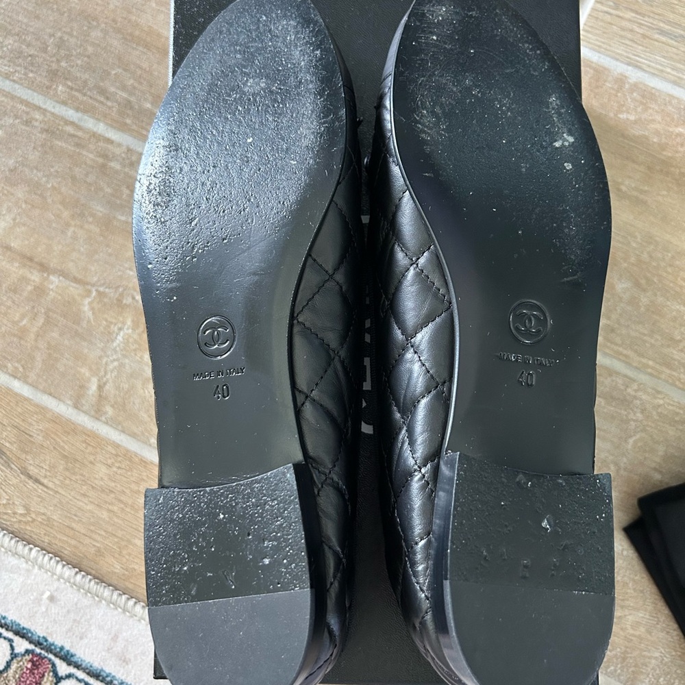 Worn Once CHANEL Black Quilted Ballet Flats 40 - Picture 6 of 10